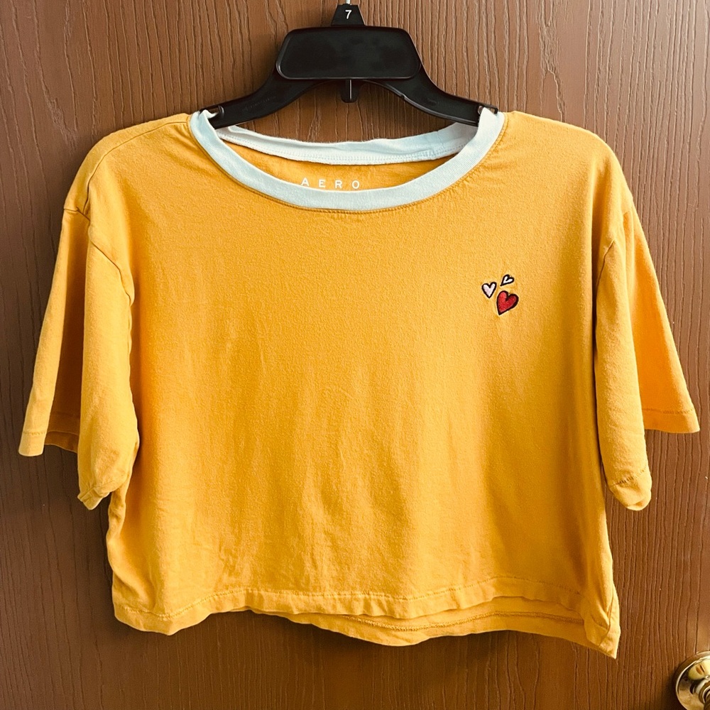 Aeropostale cropped t-shirt